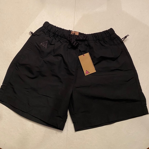 nike acg woven shorts